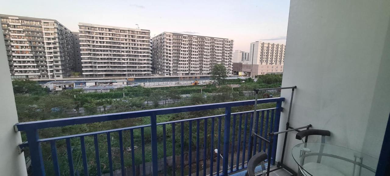 Condodeal At Sea Residences Manila Exterior photo