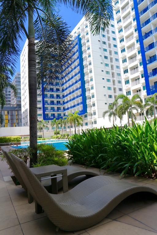 Condodeal At Sea Residences Manila Exterior photo
